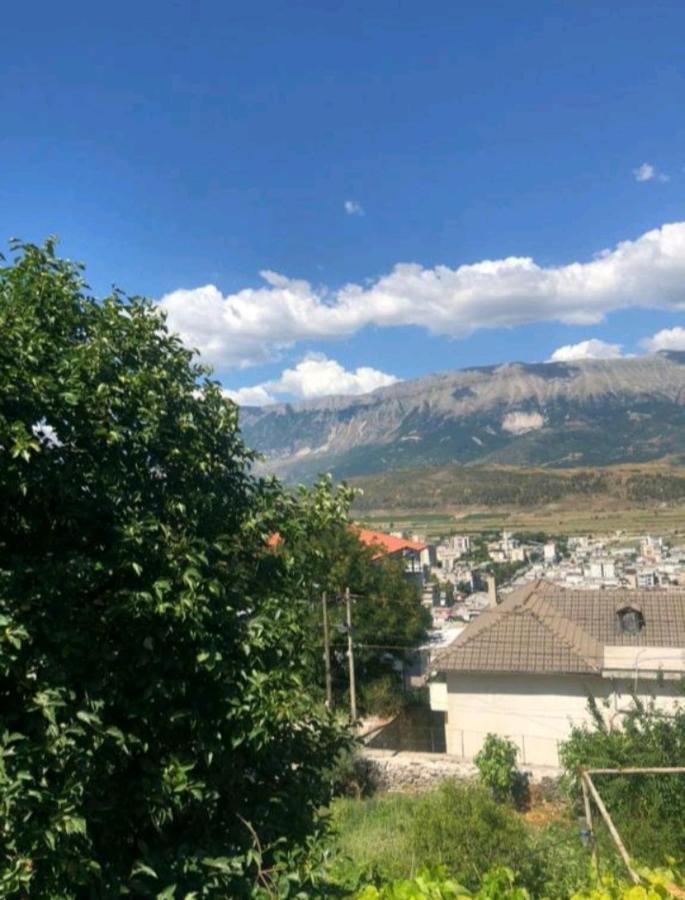 Miziriguesthouse Gjirokastër Екстериор снимка