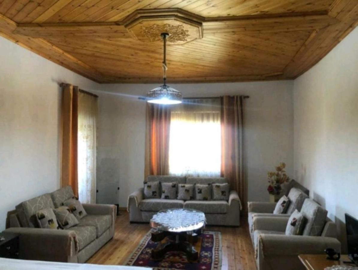 Miziriguesthouse Gjirokastër Екстериор снимка