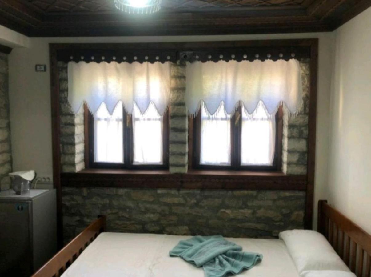 Miziriguesthouse Gjirokastër Екстериор снимка