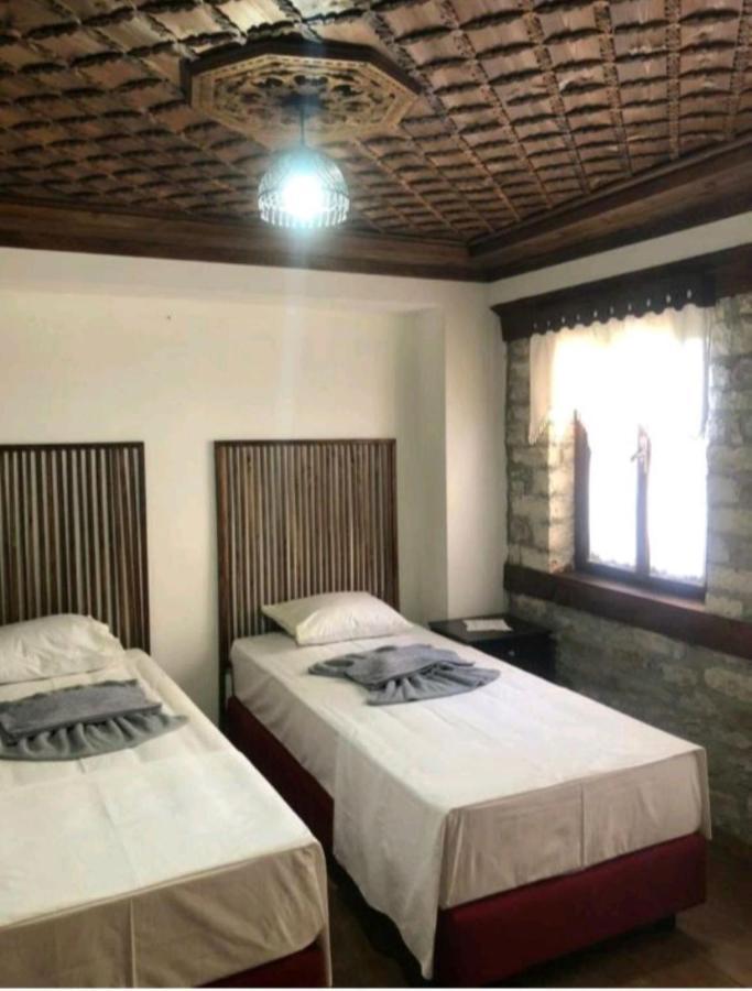 Miziriguesthouse Gjirokastër Екстериор снимка