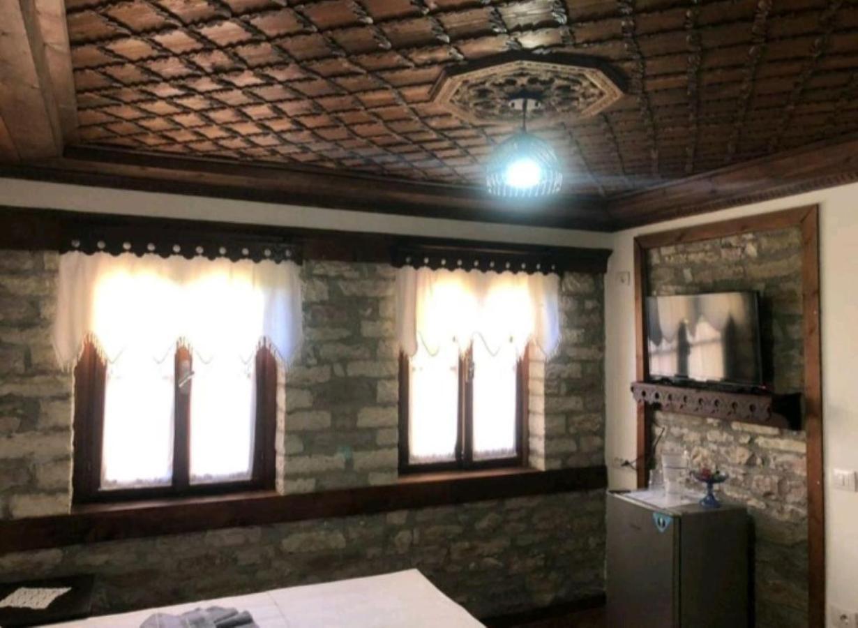 Miziriguesthouse Gjirokastër Екстериор снимка