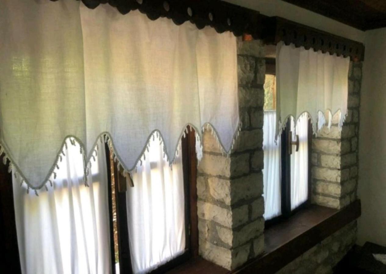 Miziriguesthouse Gjirokastër Екстериор снимка
