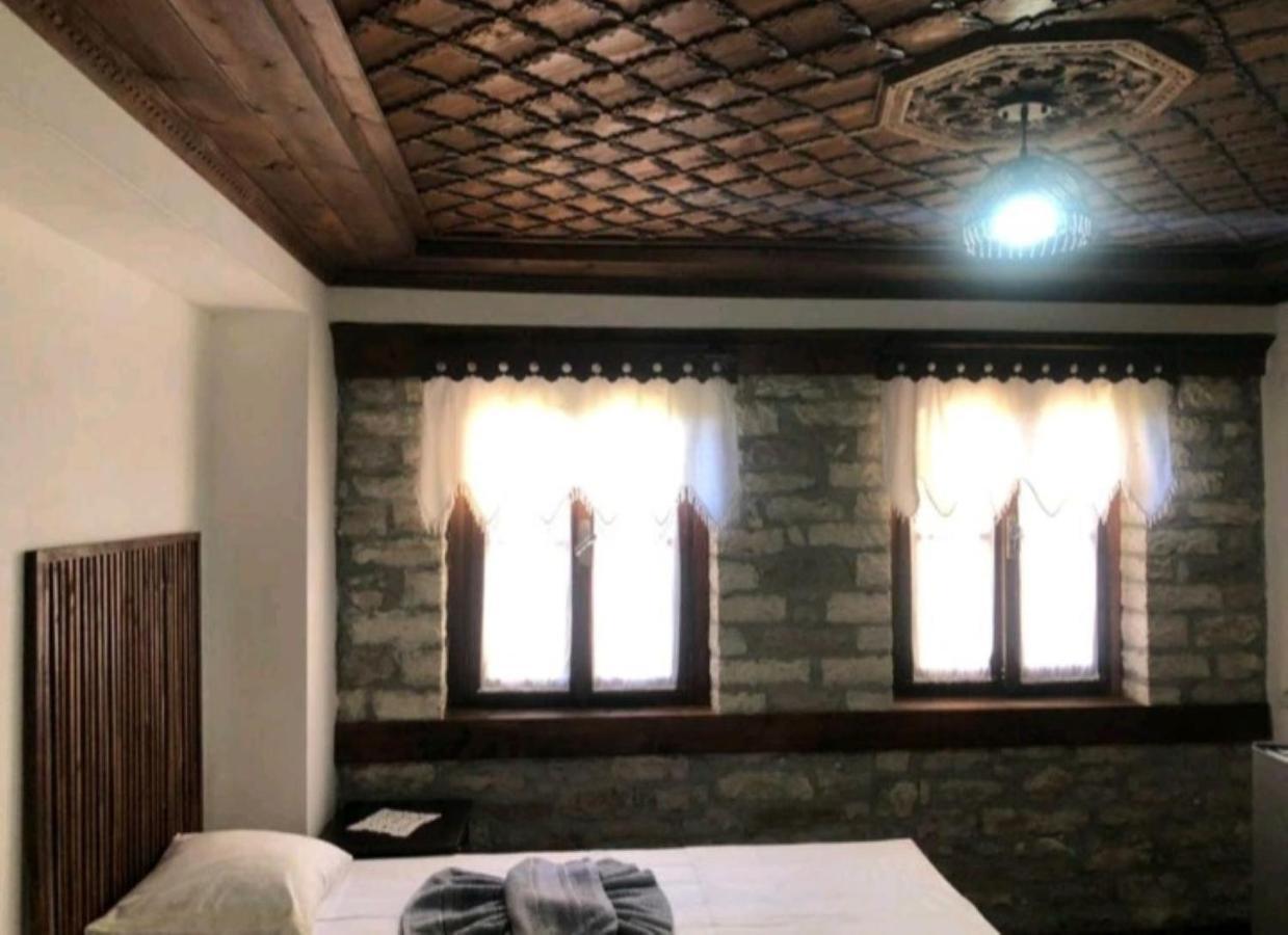 Miziriguesthouse Gjirokastër Екстериор снимка