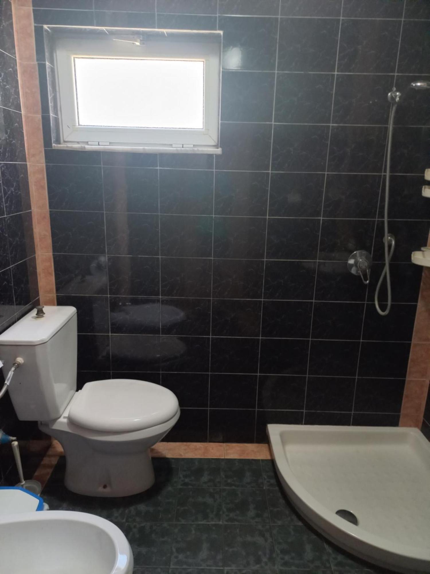 Miziriguesthouse Gjirokastër Екстериор снимка