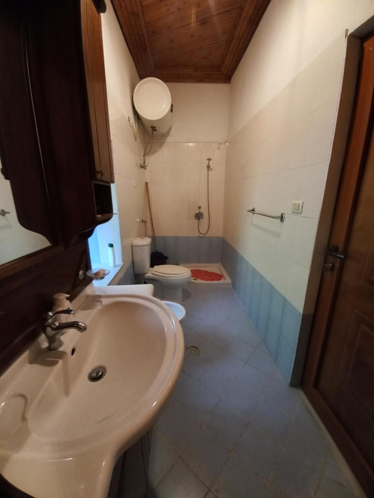 Miziriguesthouse Gjirokastër Екстериор снимка