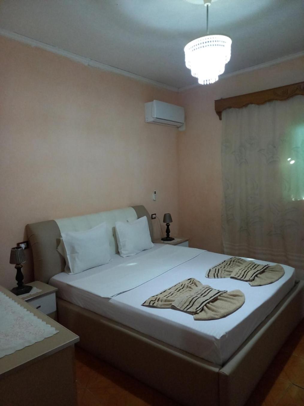 Miziriguesthouse Gjirokastër Екстериор снимка